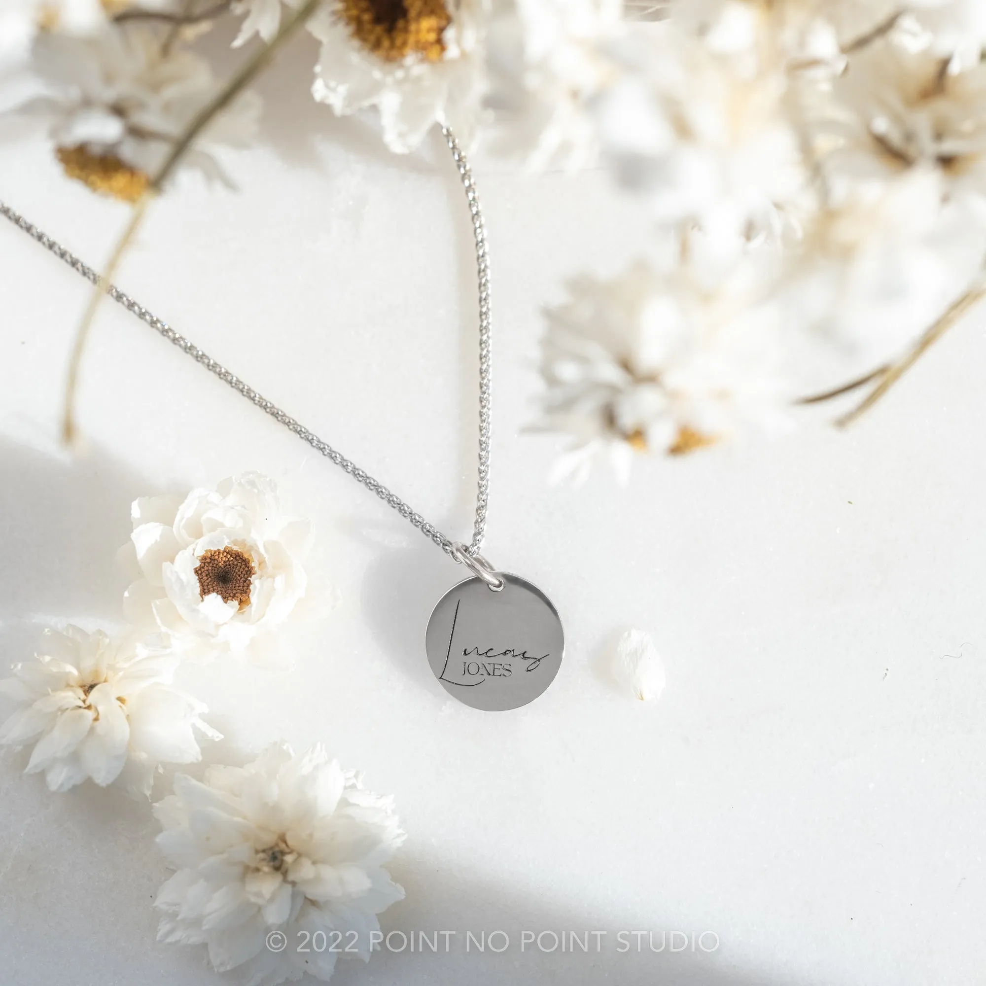 14k Gold Engraved Loa Small Round Charm