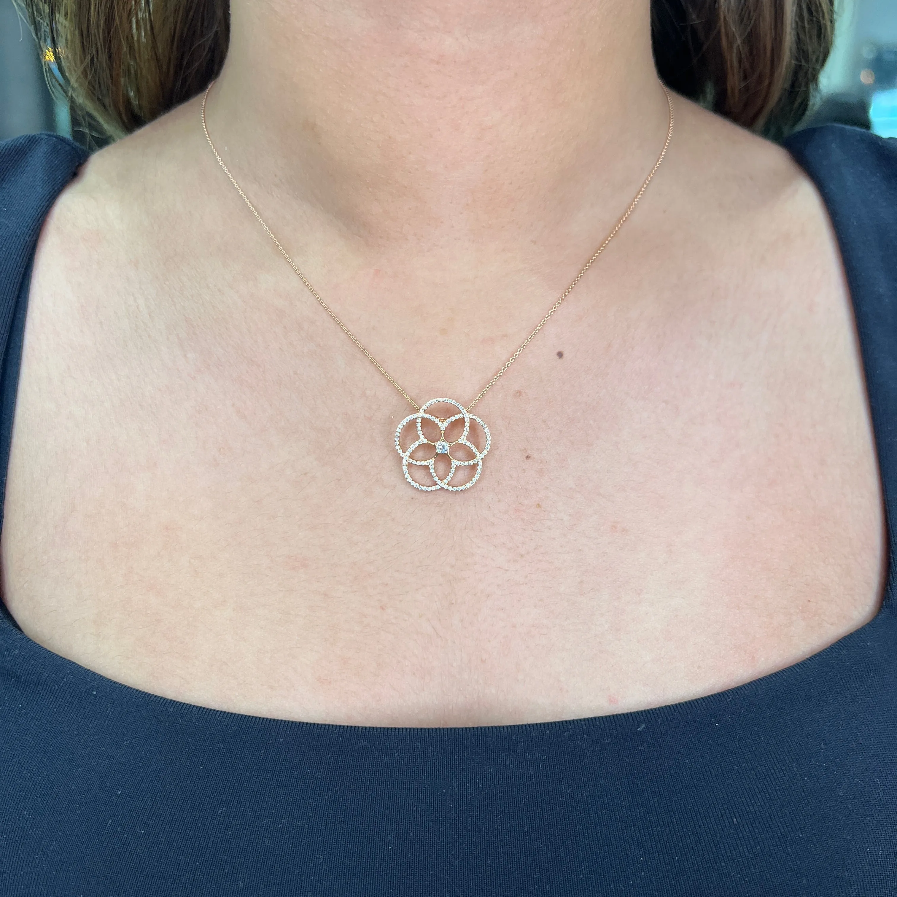 14K White or Rose Gold (0.50ct) Pavee Diamond Floral Necklace