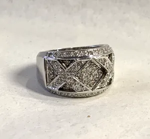 18k White Gold XX Diamond Ring - Size 7.75 - .65ctw