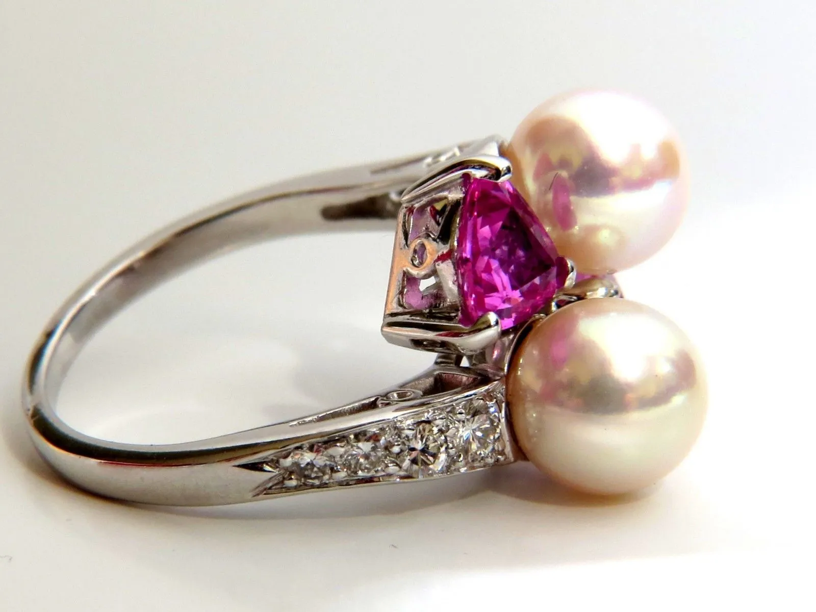 7.8mm Natural South Seas Pink sapphire Diamods rings
