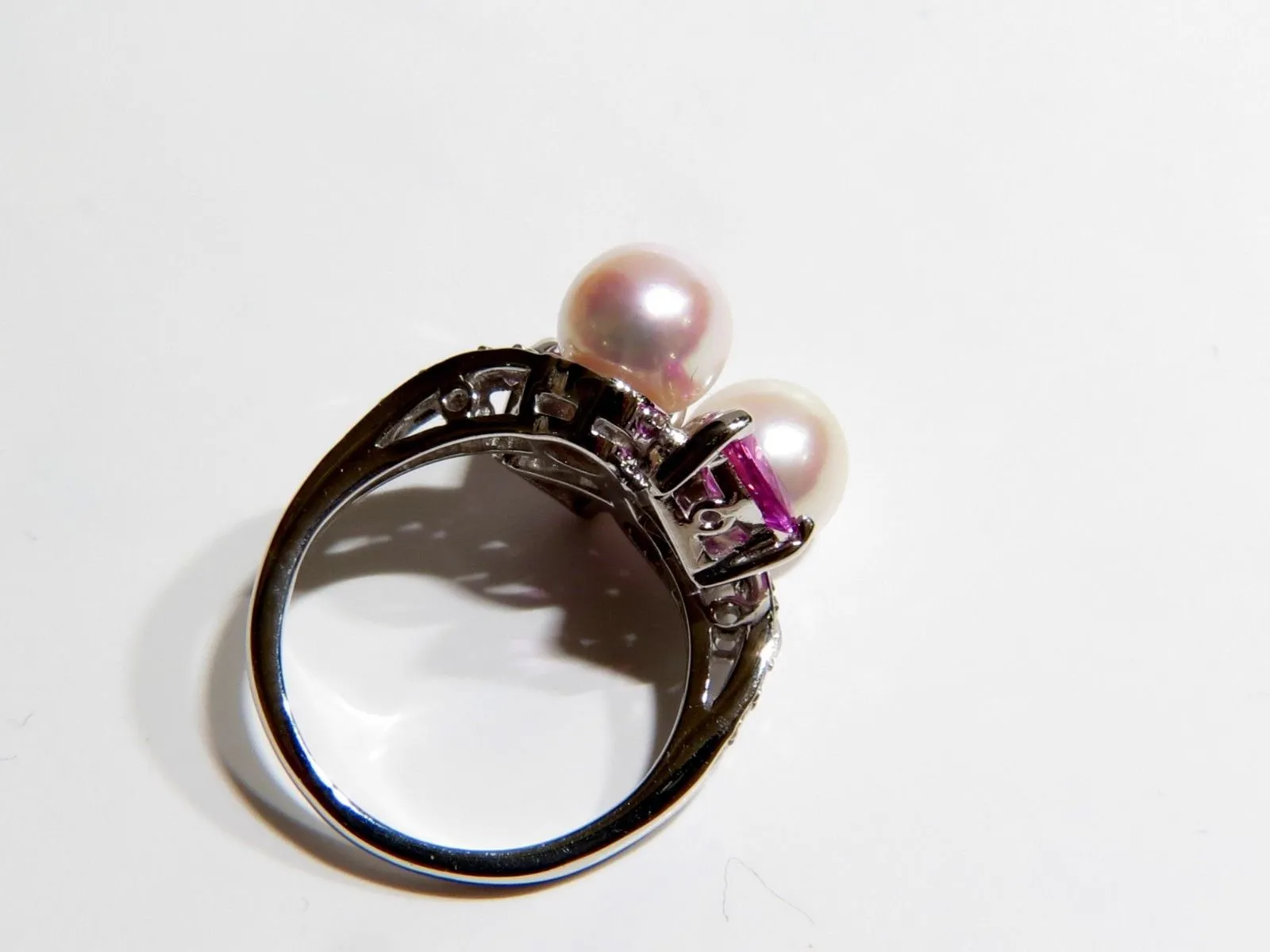 7.8mm Natural South Seas Pink sapphire Diamods rings