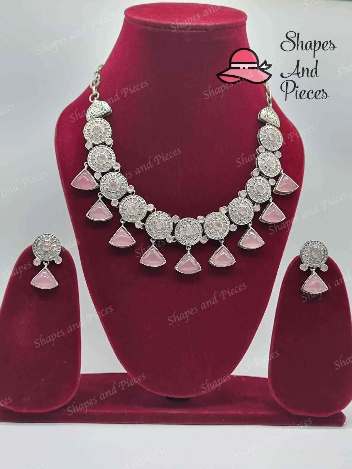 Aarzoo Necklace
