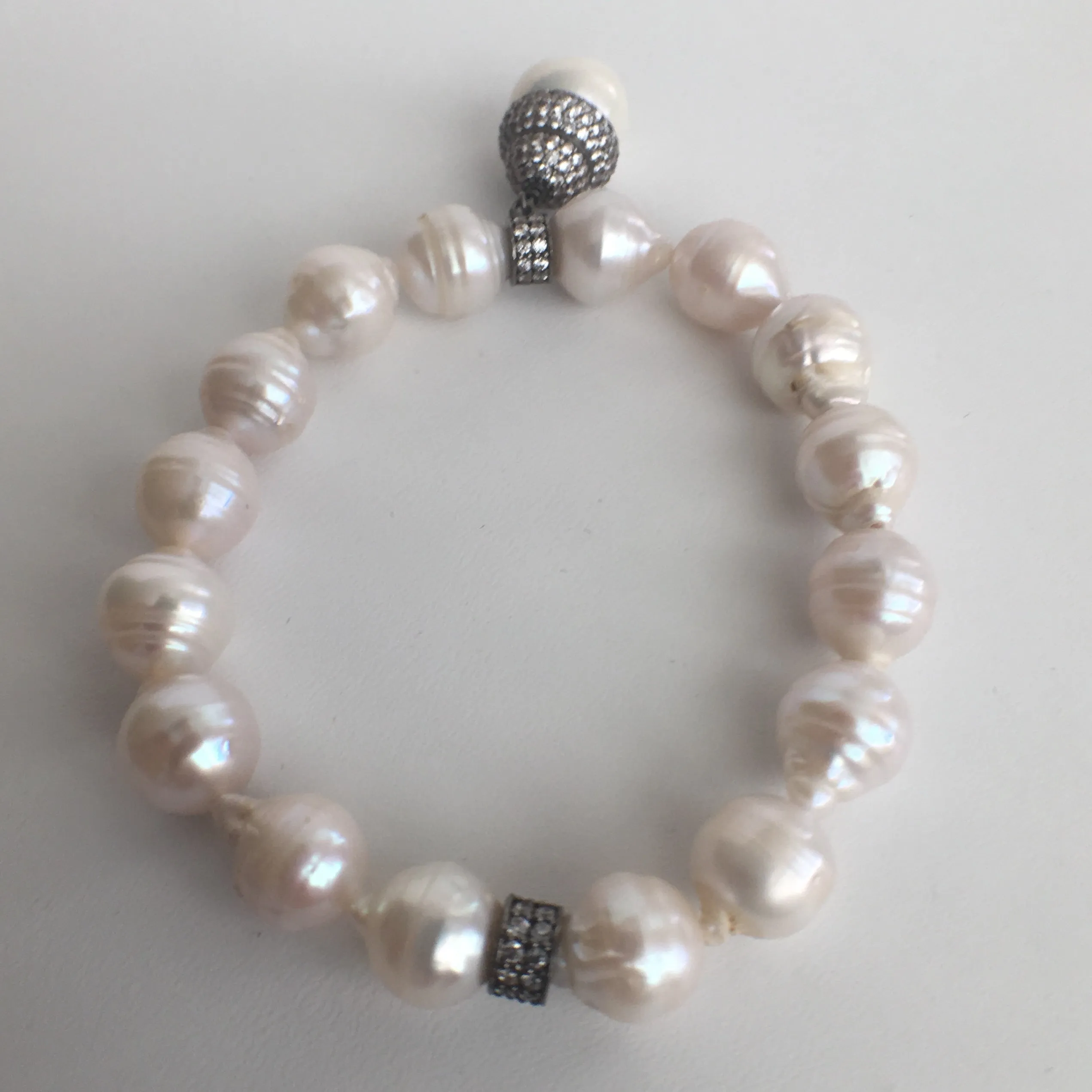 Baroque Pearl Stretch Bracelet - Charm