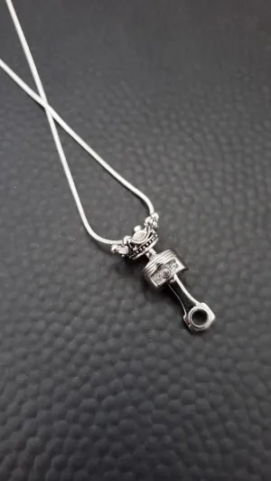 Car Queen Necklaces