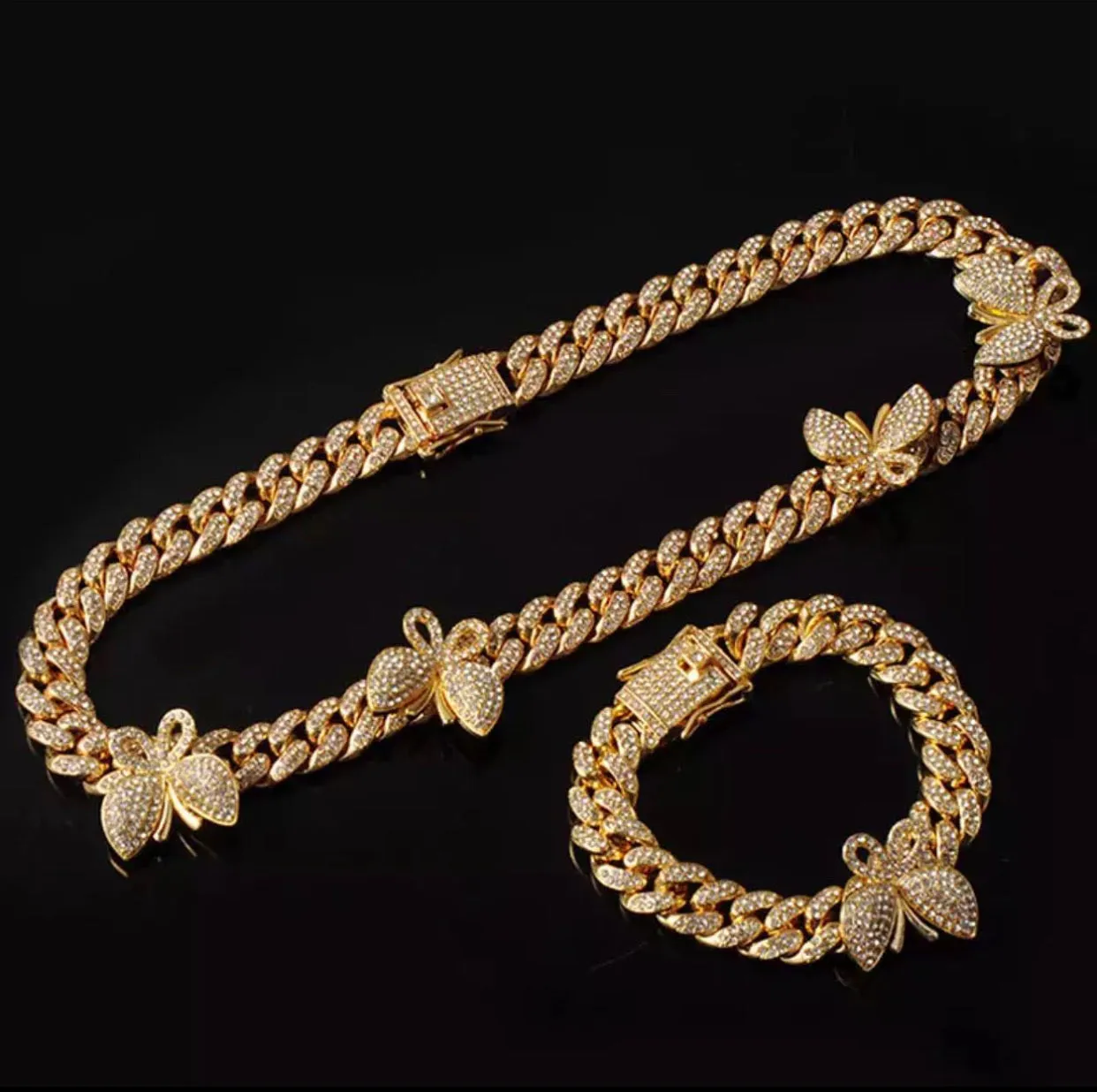 CUBAN LINK BUTTERFLY ANKLET