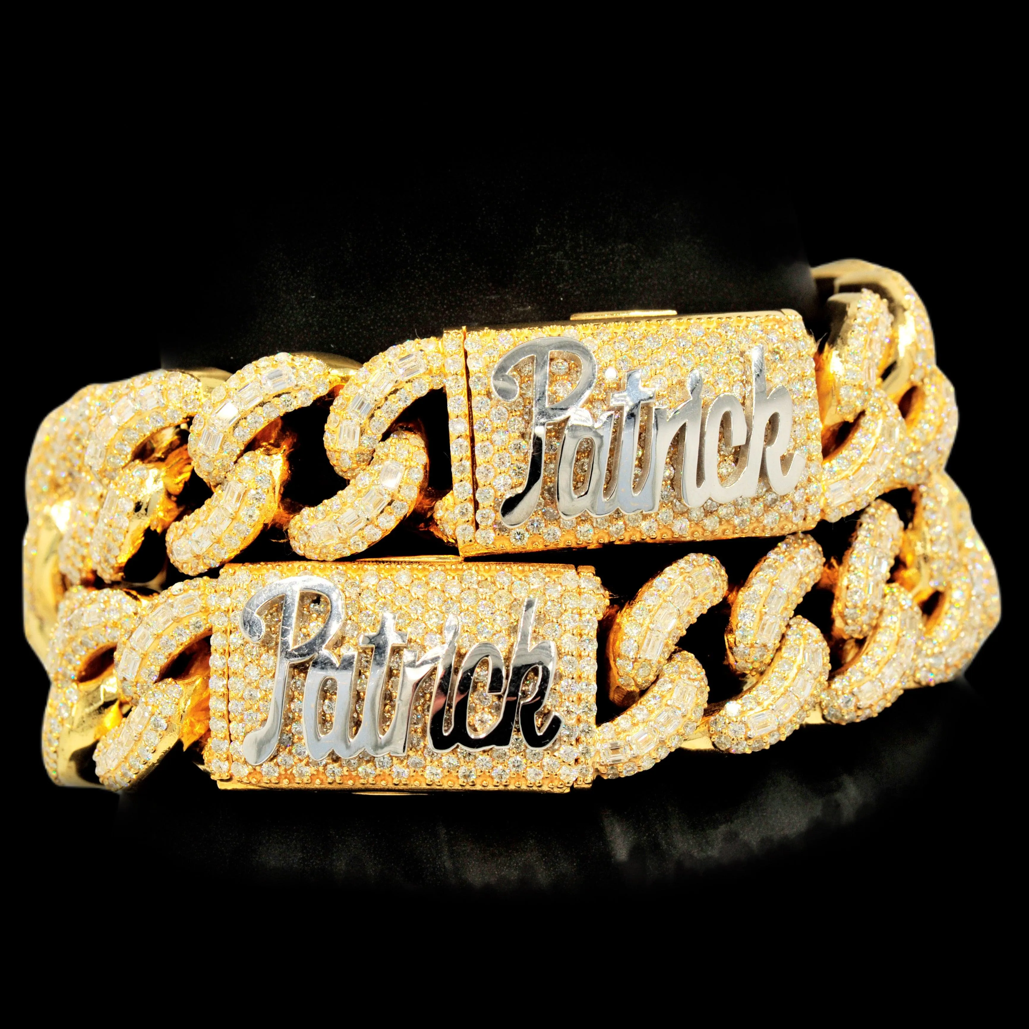 Custom 10k Gold 32.49ctw Emerald and Round Diamond Cuban Bracelet. 9” Length