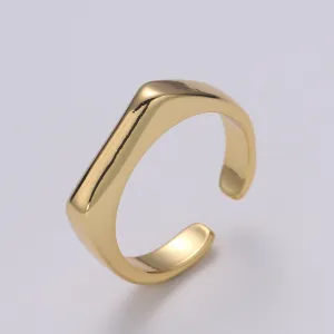 Dainty Signet ring - Square signet - Minimalist gold ring - Signet gold- Stack ring - Dainty Open ring - Size 6 gold ring