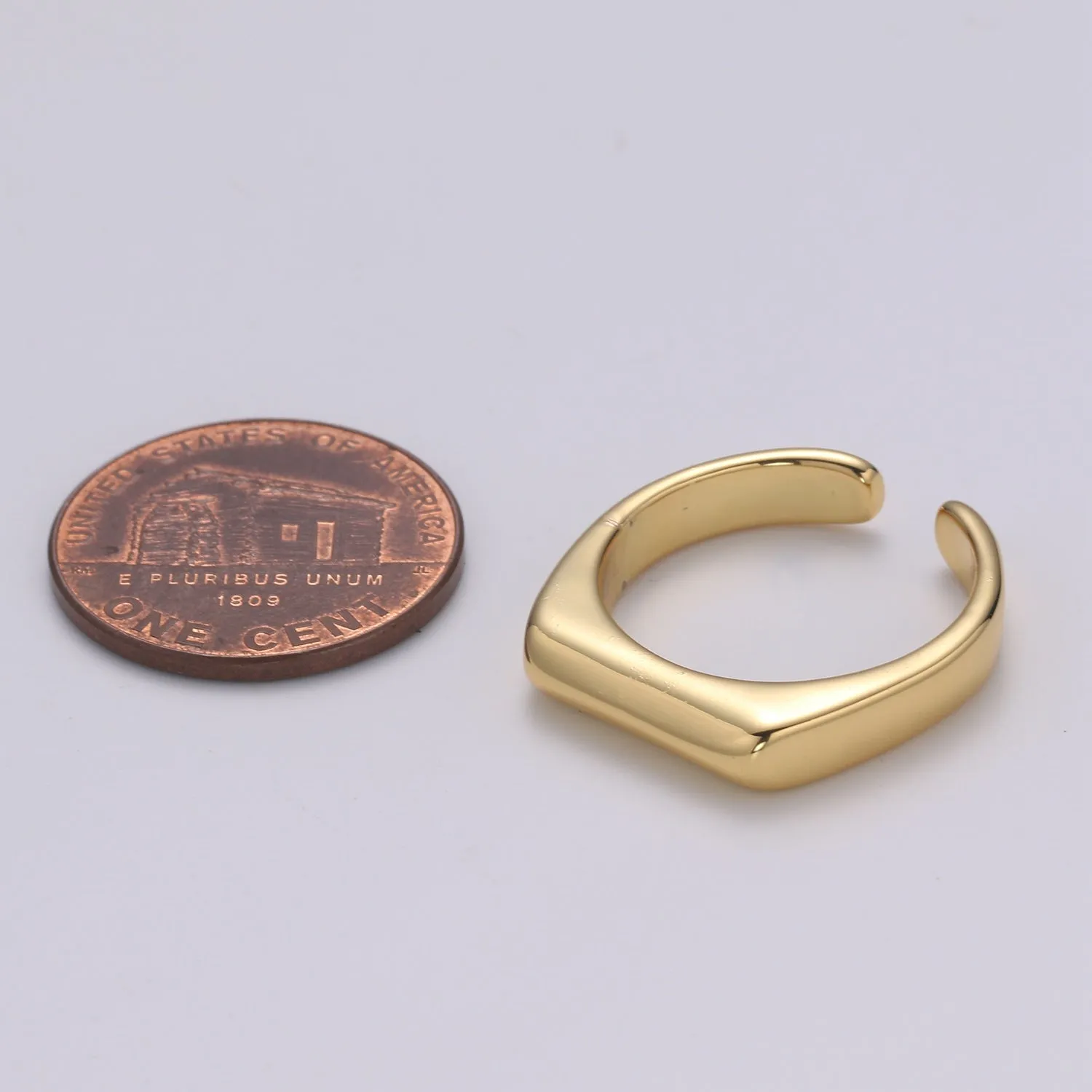 Dainty Signet ring - Square signet - Minimalist gold ring - Signet gold- Stack ring - Dainty Open ring - Size 6 gold ring