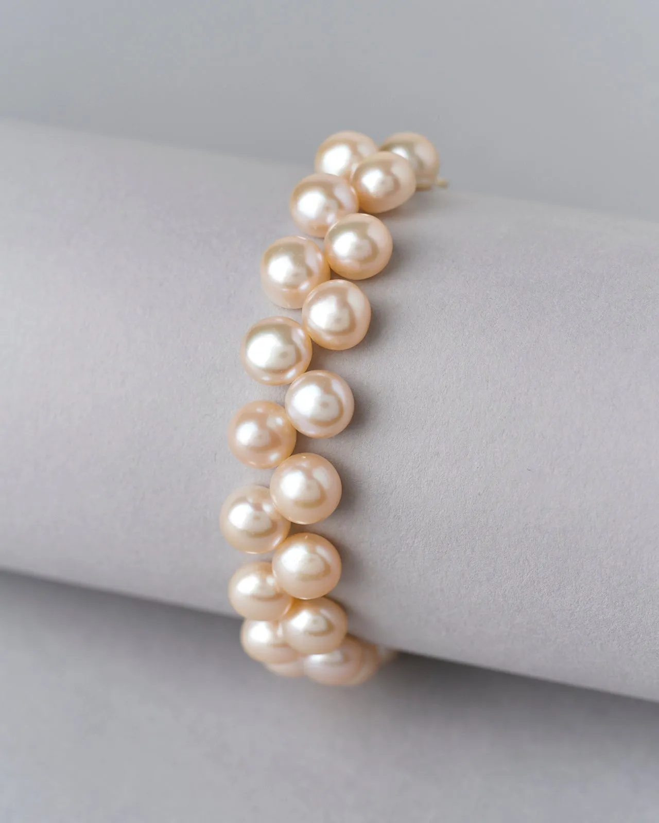 Elegant Pink Pearl Bracelet