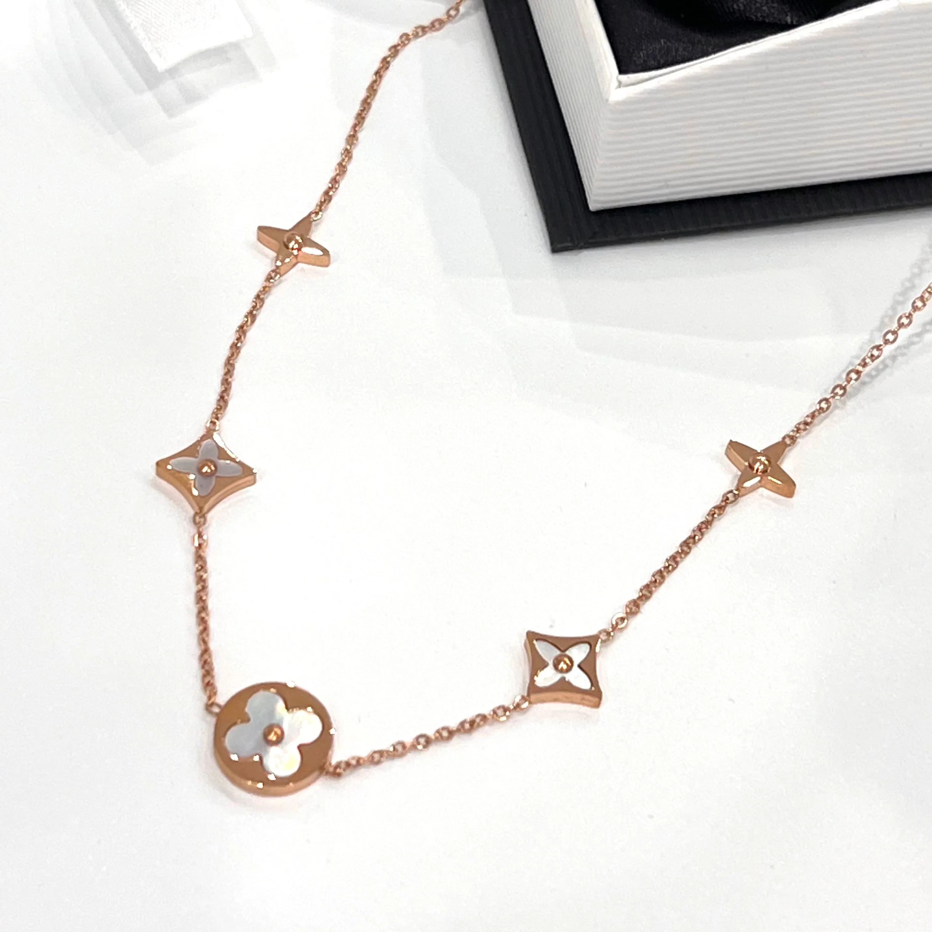 Four Leaf Clover Flower Necklace - Gold and Rose Gold