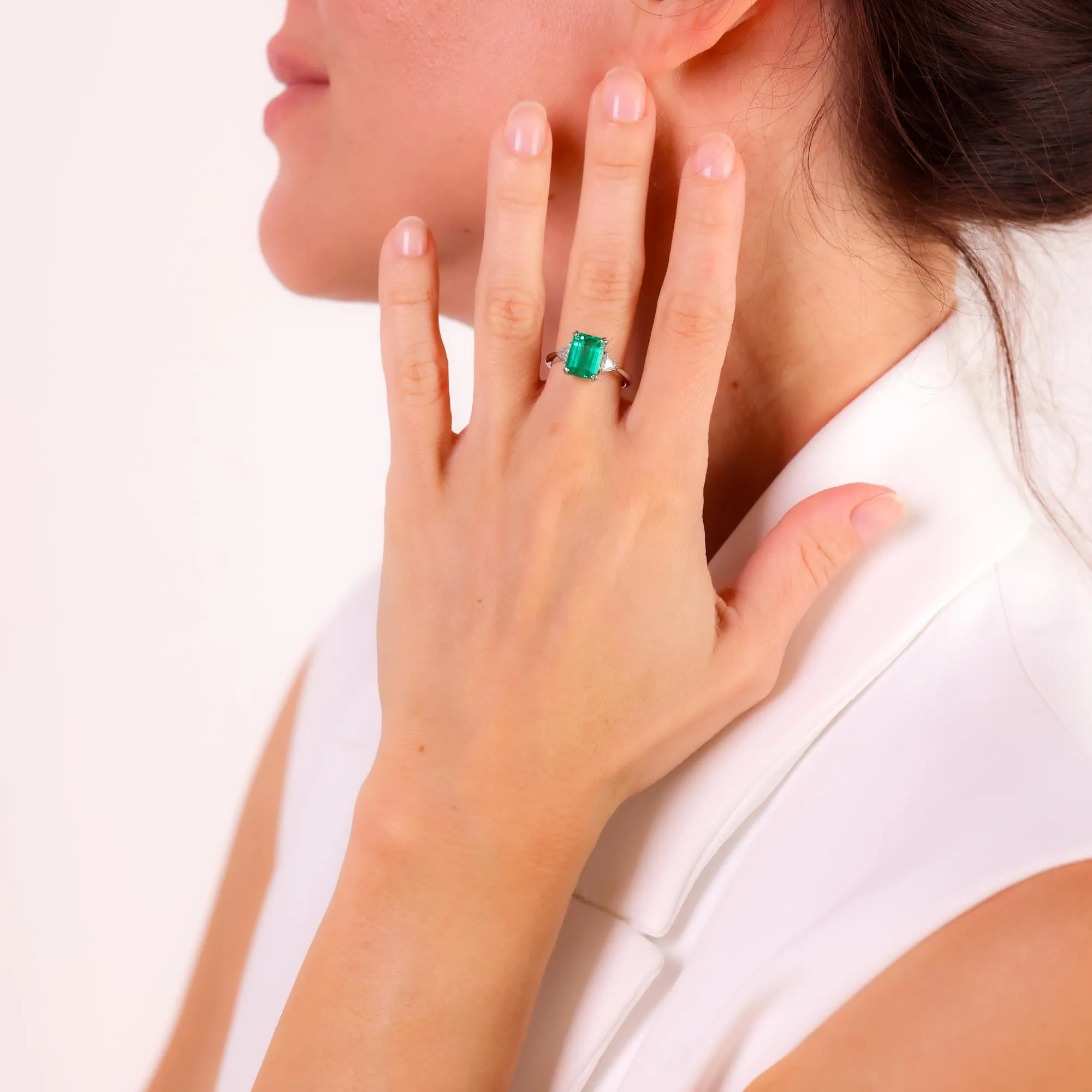 GIA 3.09 carat Colombian emerald diamond platinum ring