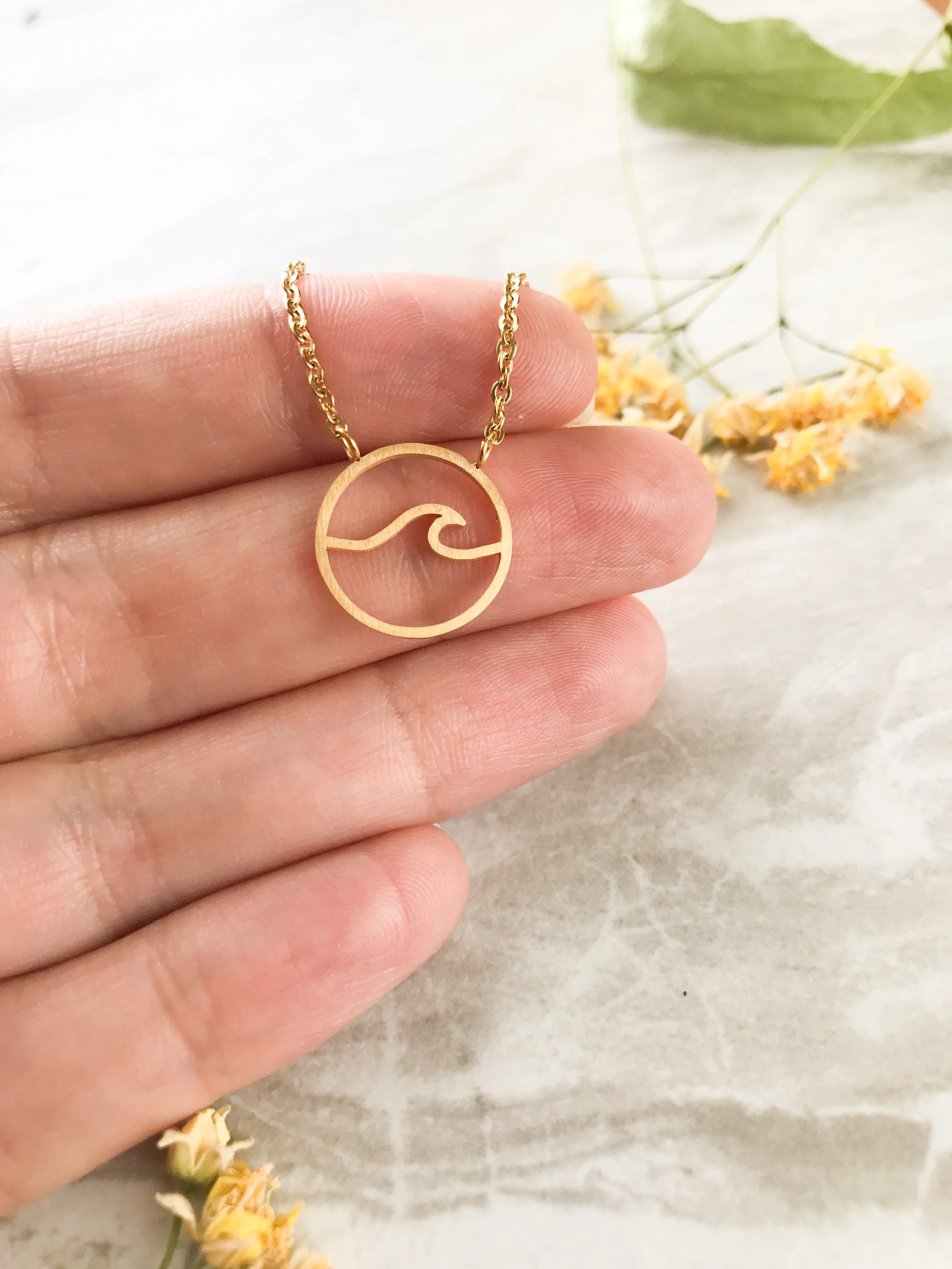 Gold Ocean Wave Victoria Necklace