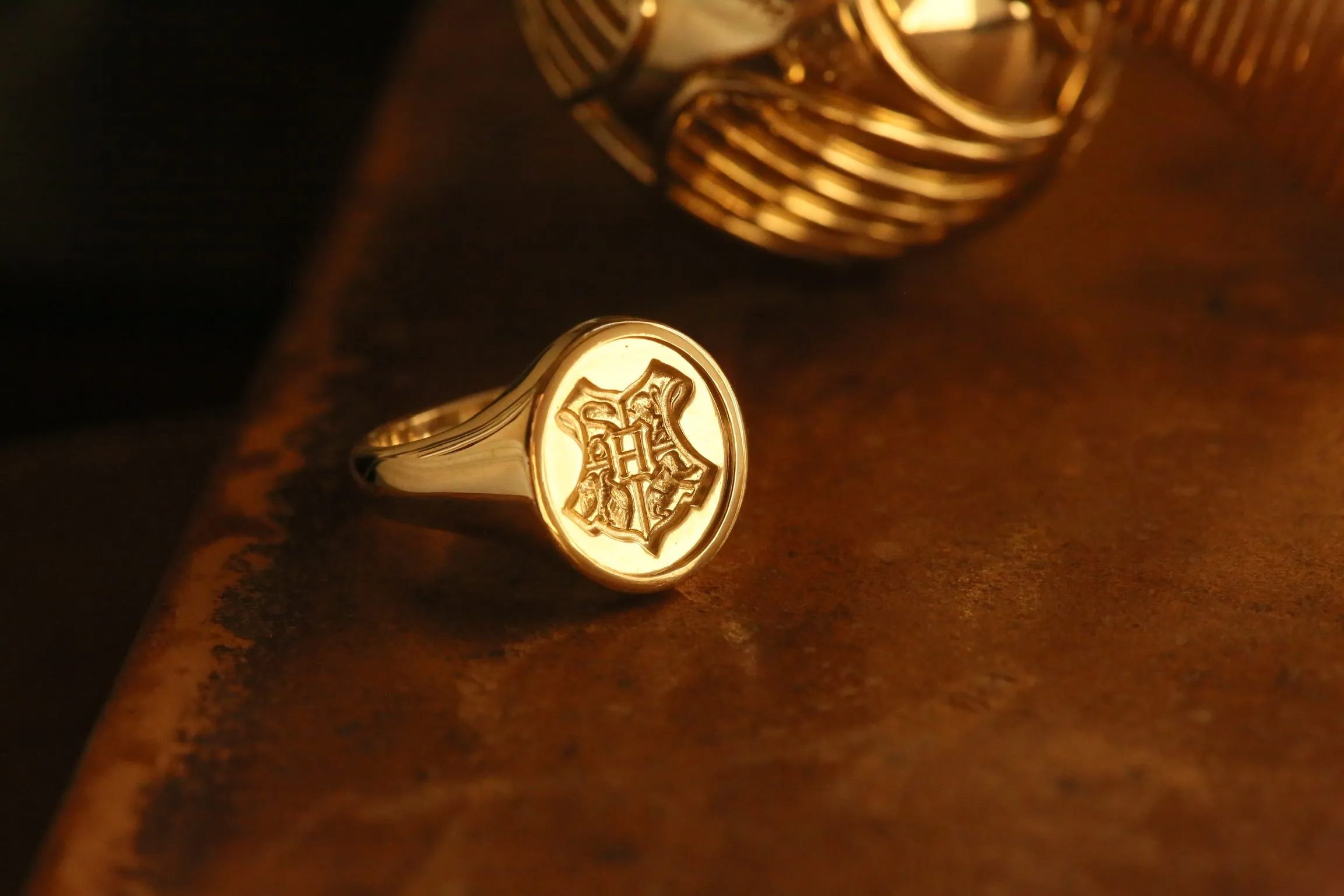 Hogwarts Crest Signet Ring