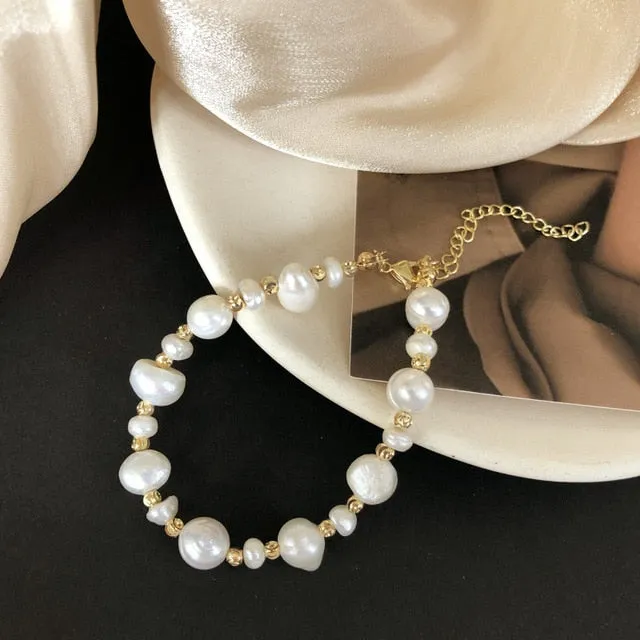 HUANZHI 1 Korean New Round Buckle Heart-shaped Natural Pearl Gold Plating Bracelets for Women Girls Party Jewelry Gifts