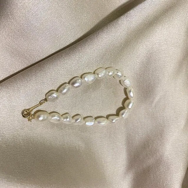 HUANZHI 1 Korean New Round Buckle Heart-shaped Natural Pearl Gold Plating Bracelets for Women Girls Party Jewelry Gifts