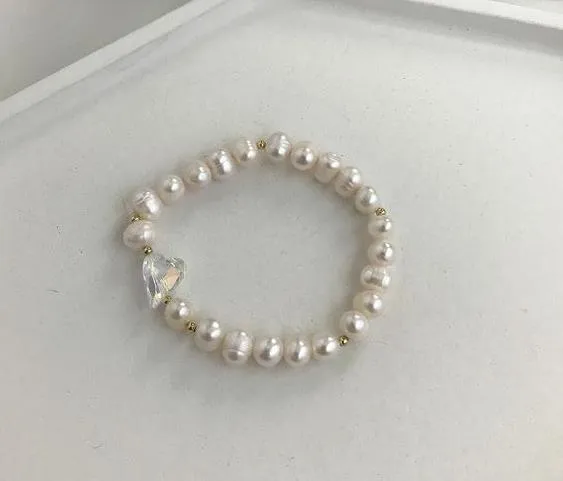 HUANZHI 1 Korean New Round Buckle Heart-shaped Natural Pearl Gold Plating Bracelets for Women Girls Party Jewelry Gifts