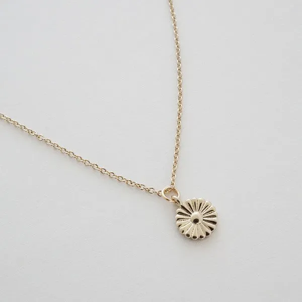 Magic Charm Daisy Necklace