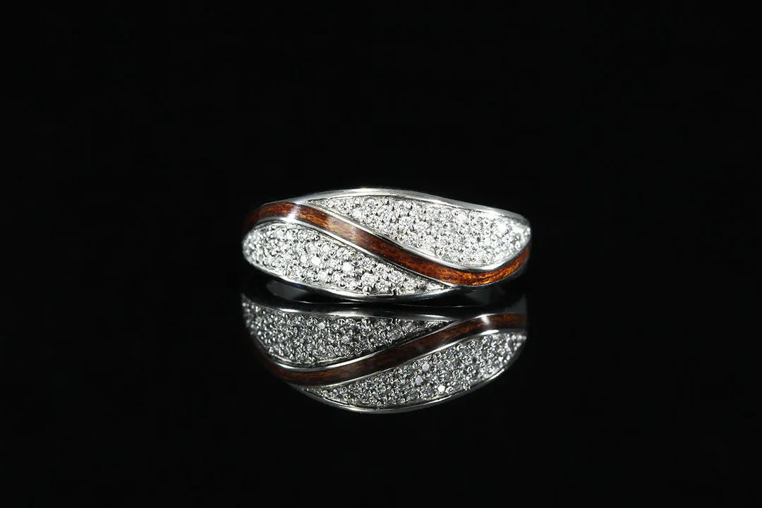 MAHOGANY WOOD DIAMOND PAVÉ COCKTAIL RING