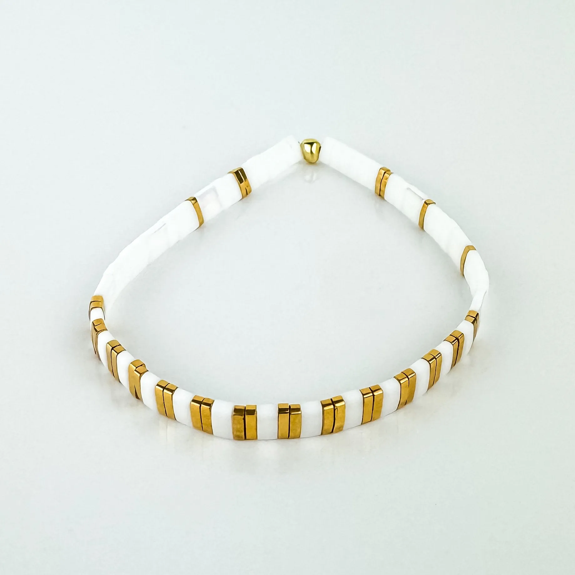 MORE THAN GOLD Glass Tila Bead Stretch Bracelet