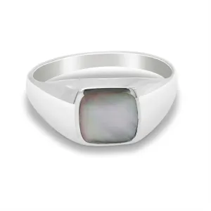 Mother of Pearl Rounded Signet Ring