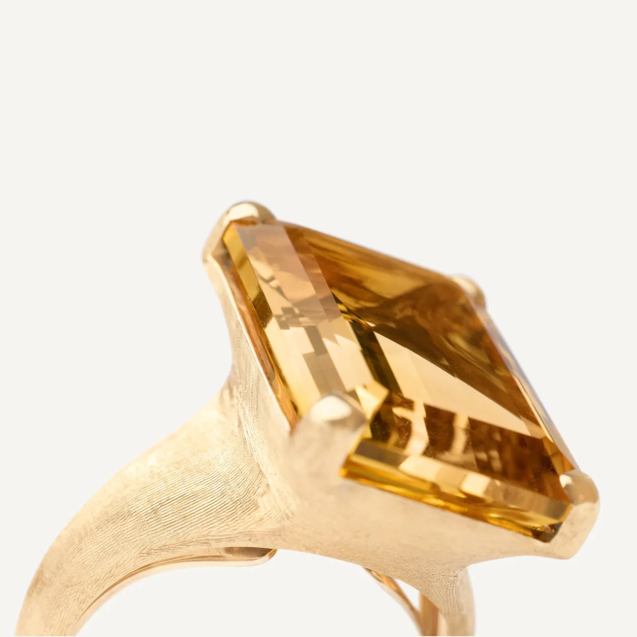 Murano 18K Yellow Gold Engraved Citrine Cocktail Ring