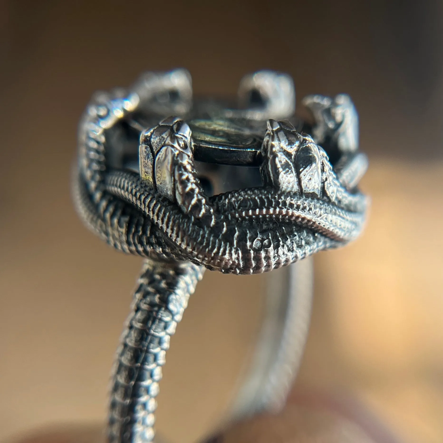Nagini Altar ring