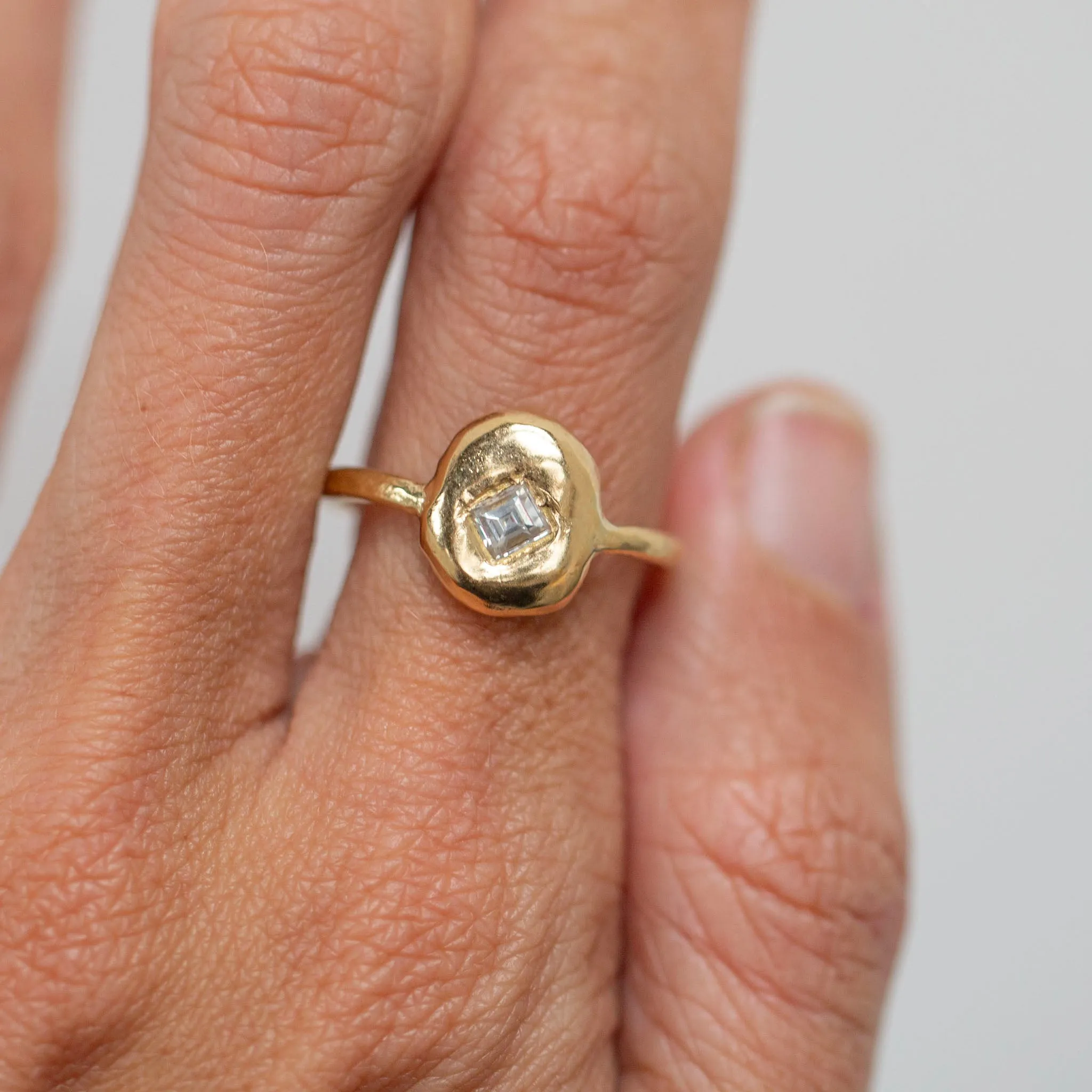Ore Signet, 18K