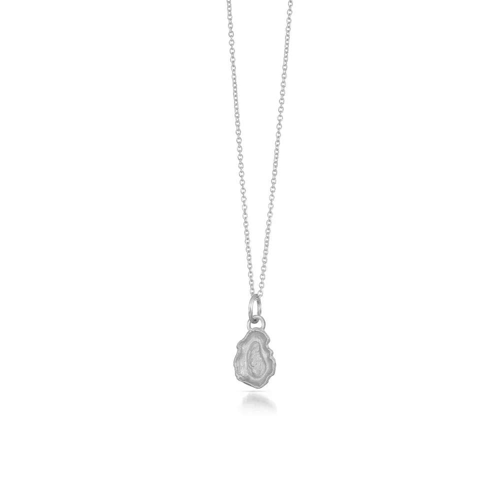 Oyster Charm in Silver