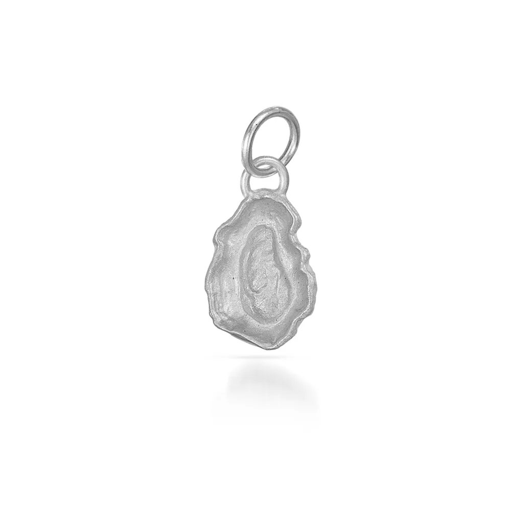 Oyster Charm in Silver