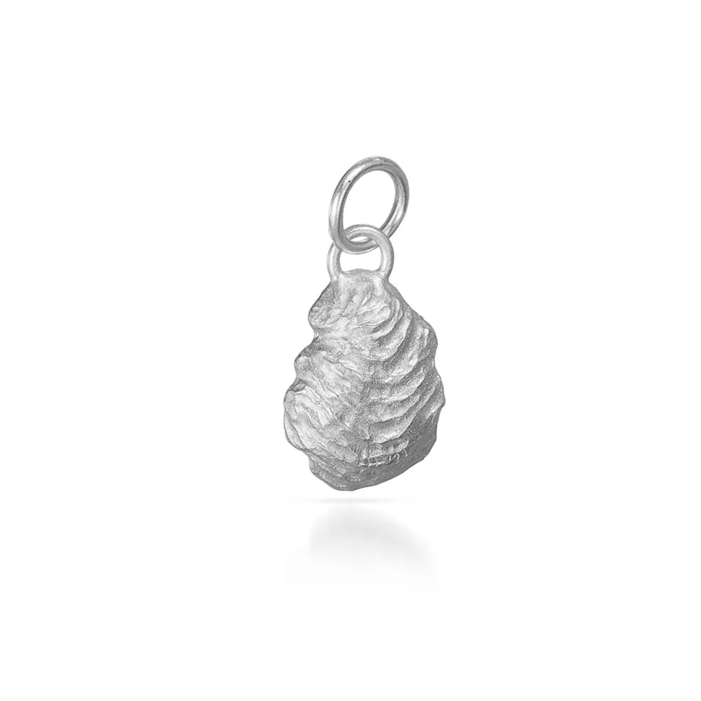 Oyster Charm in Silver