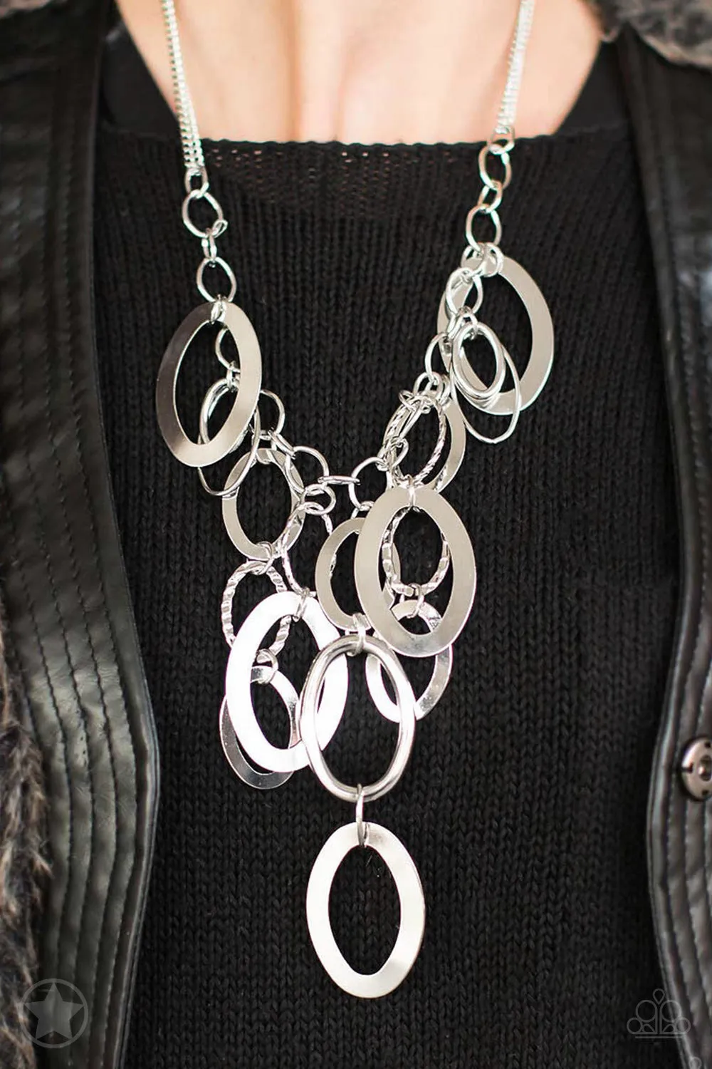 Paparazzi -A Silver Spell Necklace
