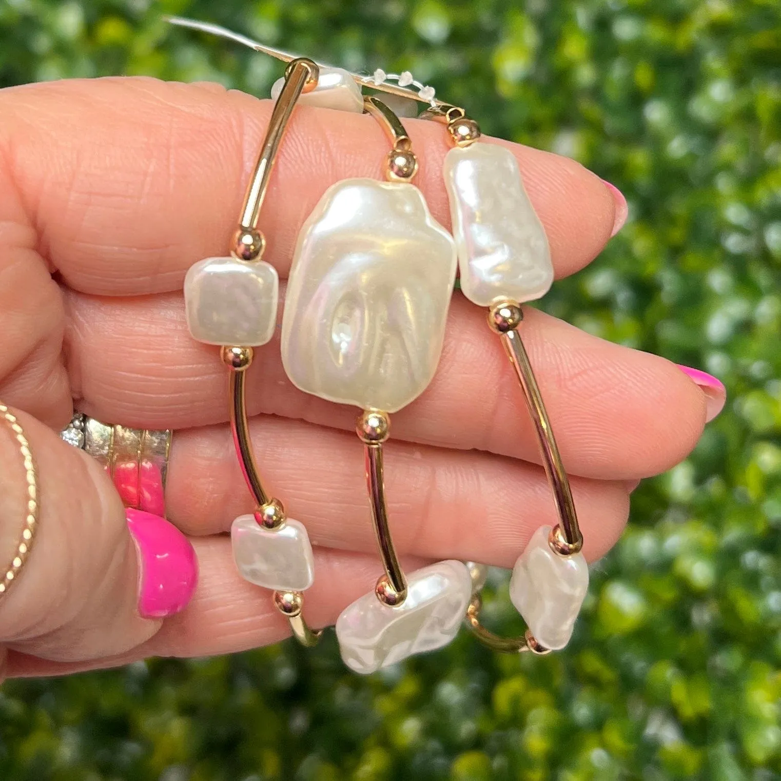 Pearl and Gold Fashion Stretch Bracelets