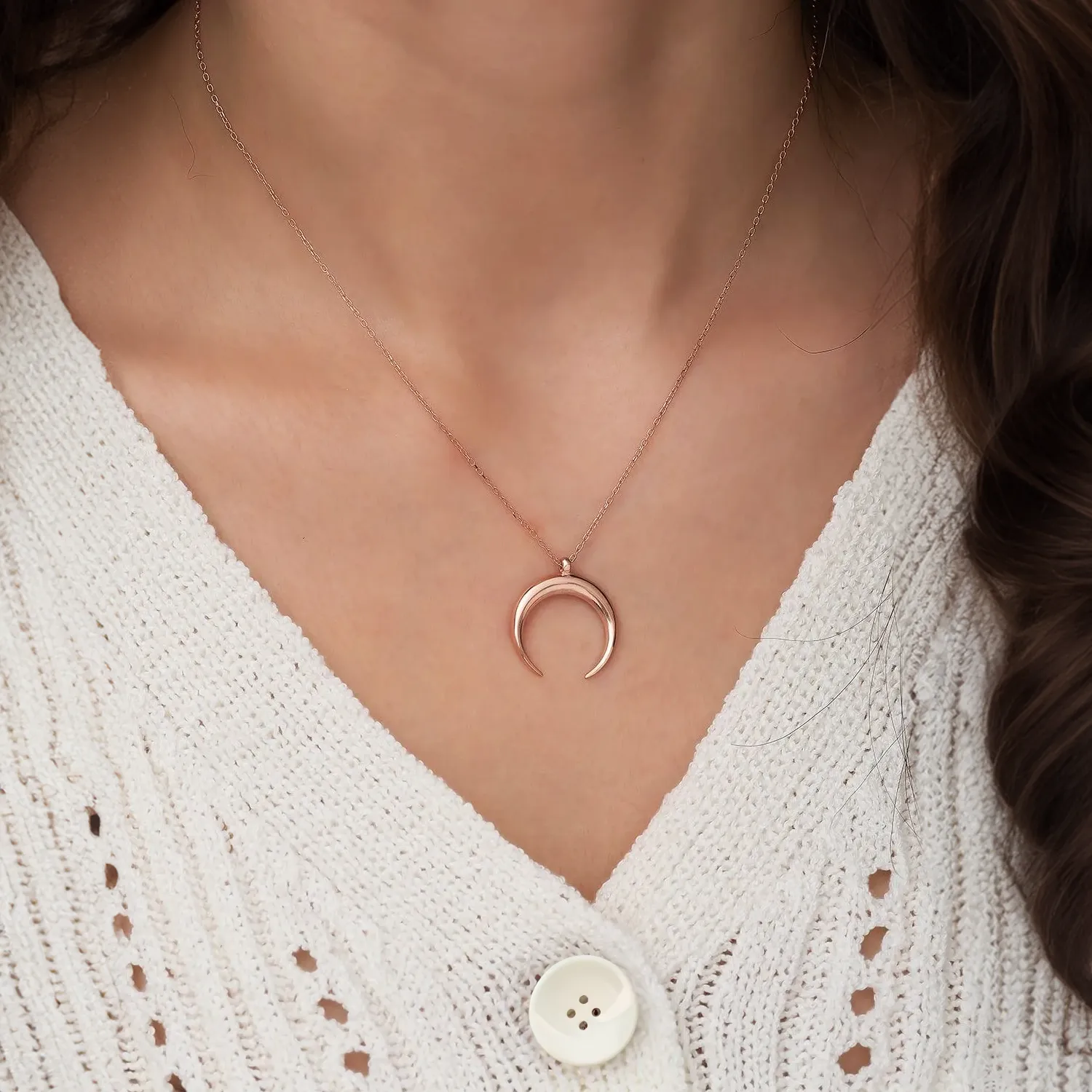 Pendant Necklaces for Women Crescent Moon