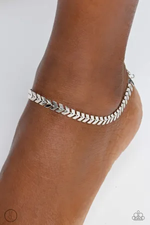 Point in Time - Silver - Paparazzi Anklet