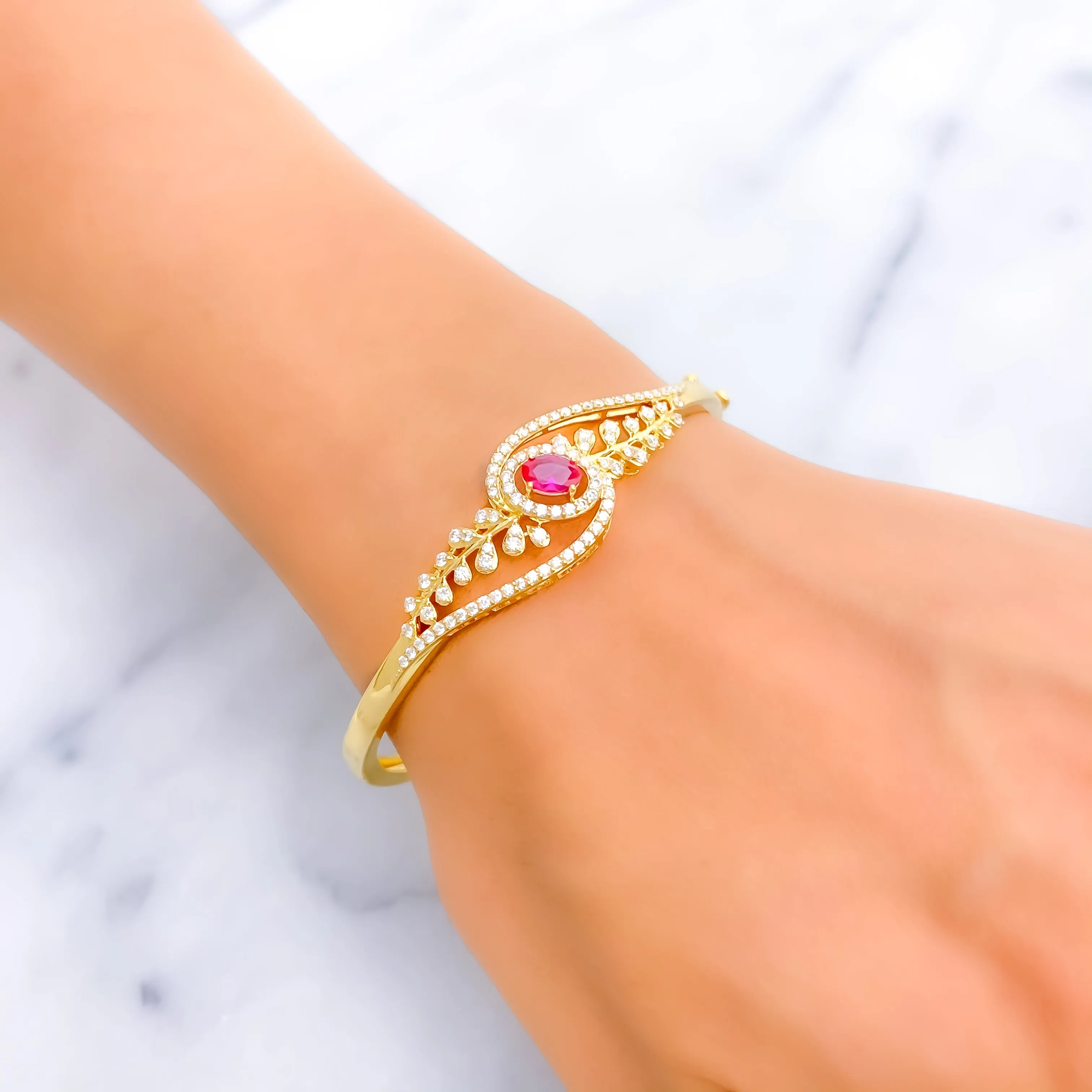 Priceless Floral Vine Diamond   18k Gold Bangle Bracelet