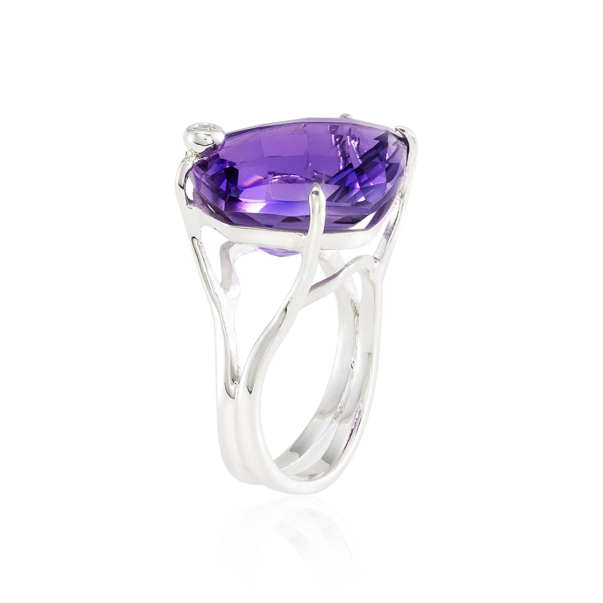 Shield Cocktail Ring: Amethyst