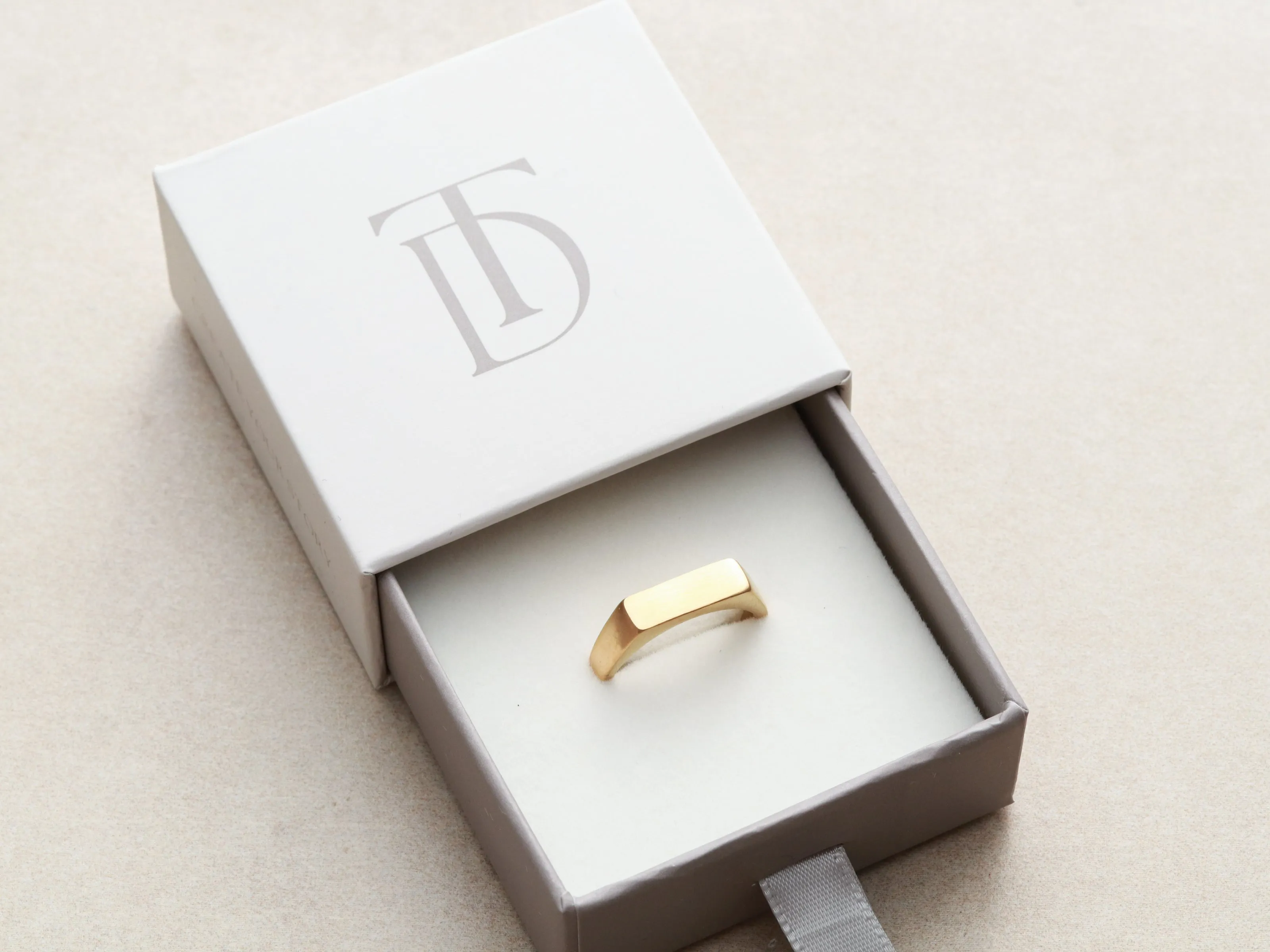 Solid Signet Bar Ring