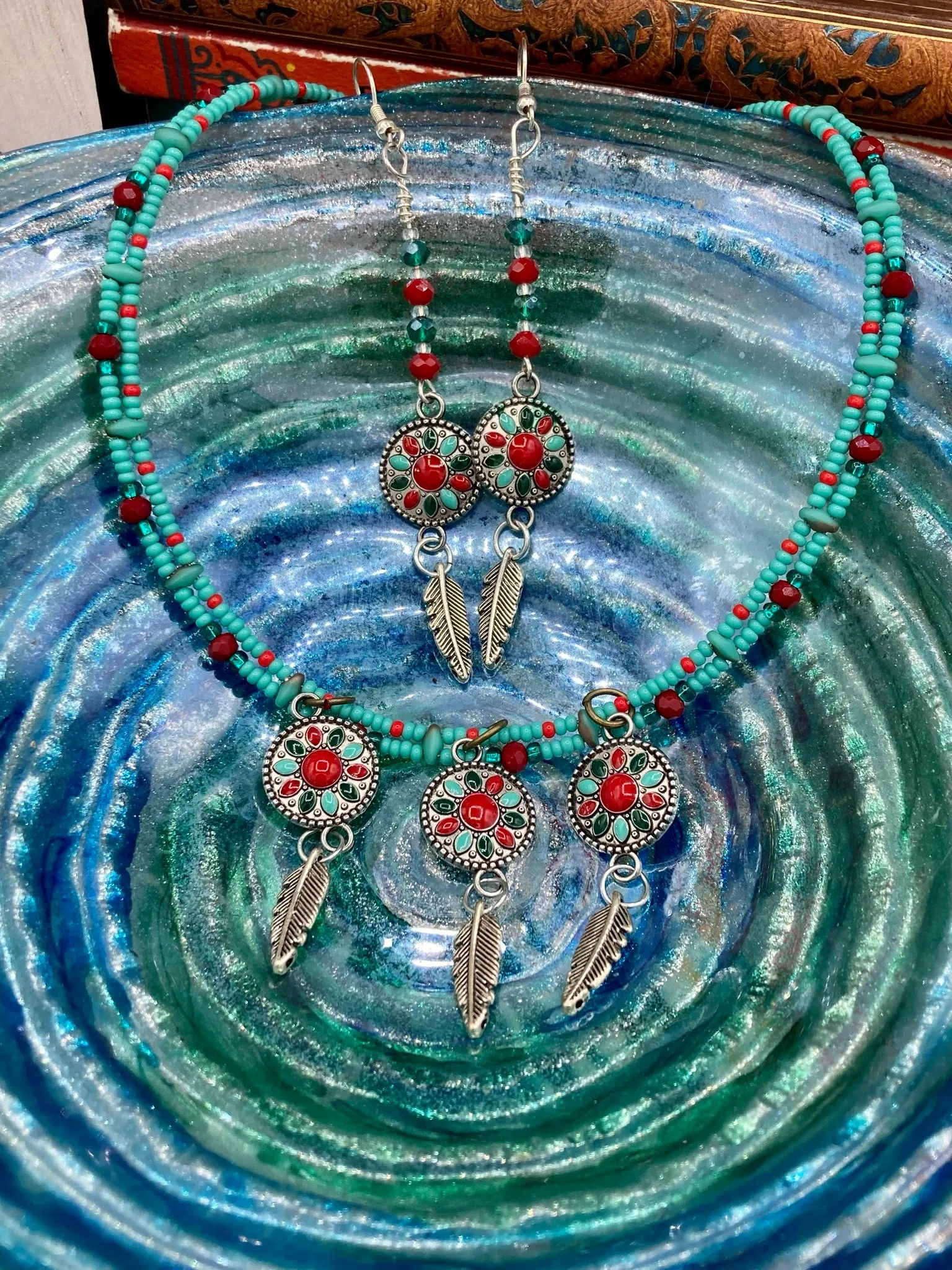 Southwest Inspired Colors Silver Feathers Glass Beads Adjustable Necklace And Matching Earrings, Vibrant Native Tribal Pattern Inspired Choker Style