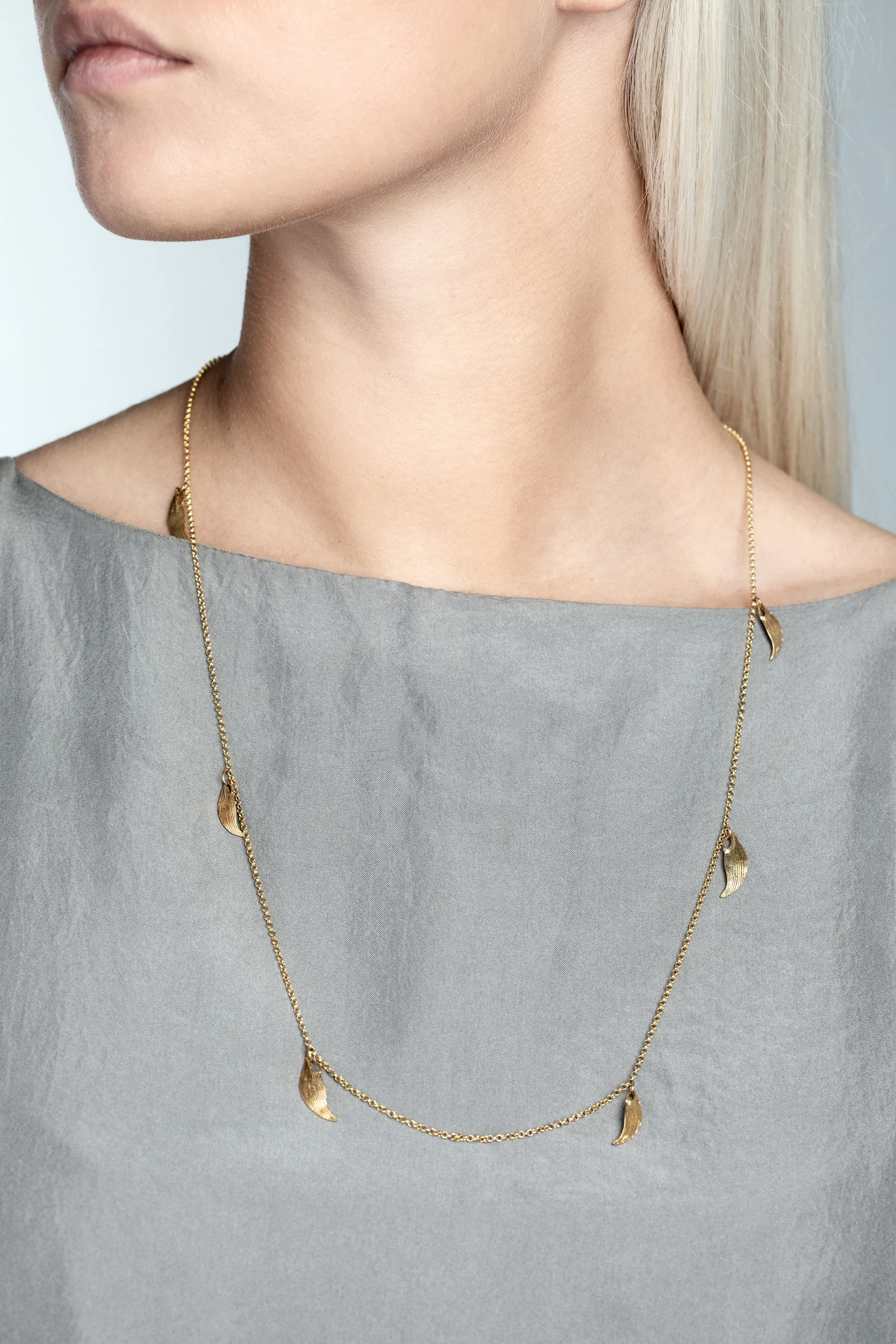 SWAN necklace