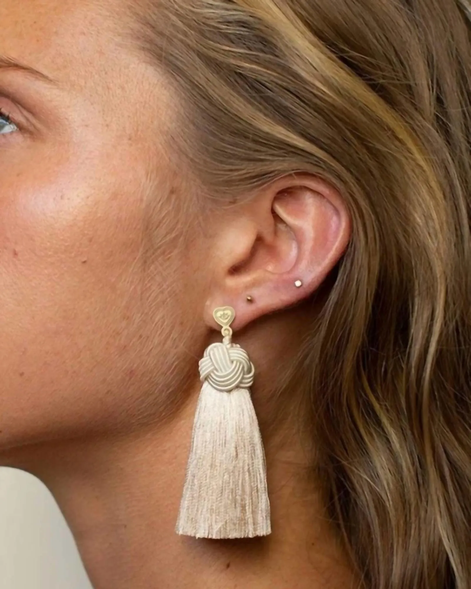 Top Knot Earrings in Sand | Sand