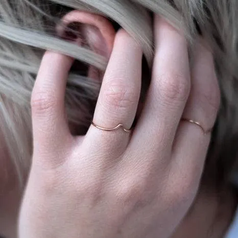Trendolla Sterling Silver Highs And Lows Ring Wave Ring