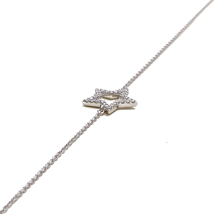 Twinkling Star-Shaped Diamond   18k Gold Bracelet
