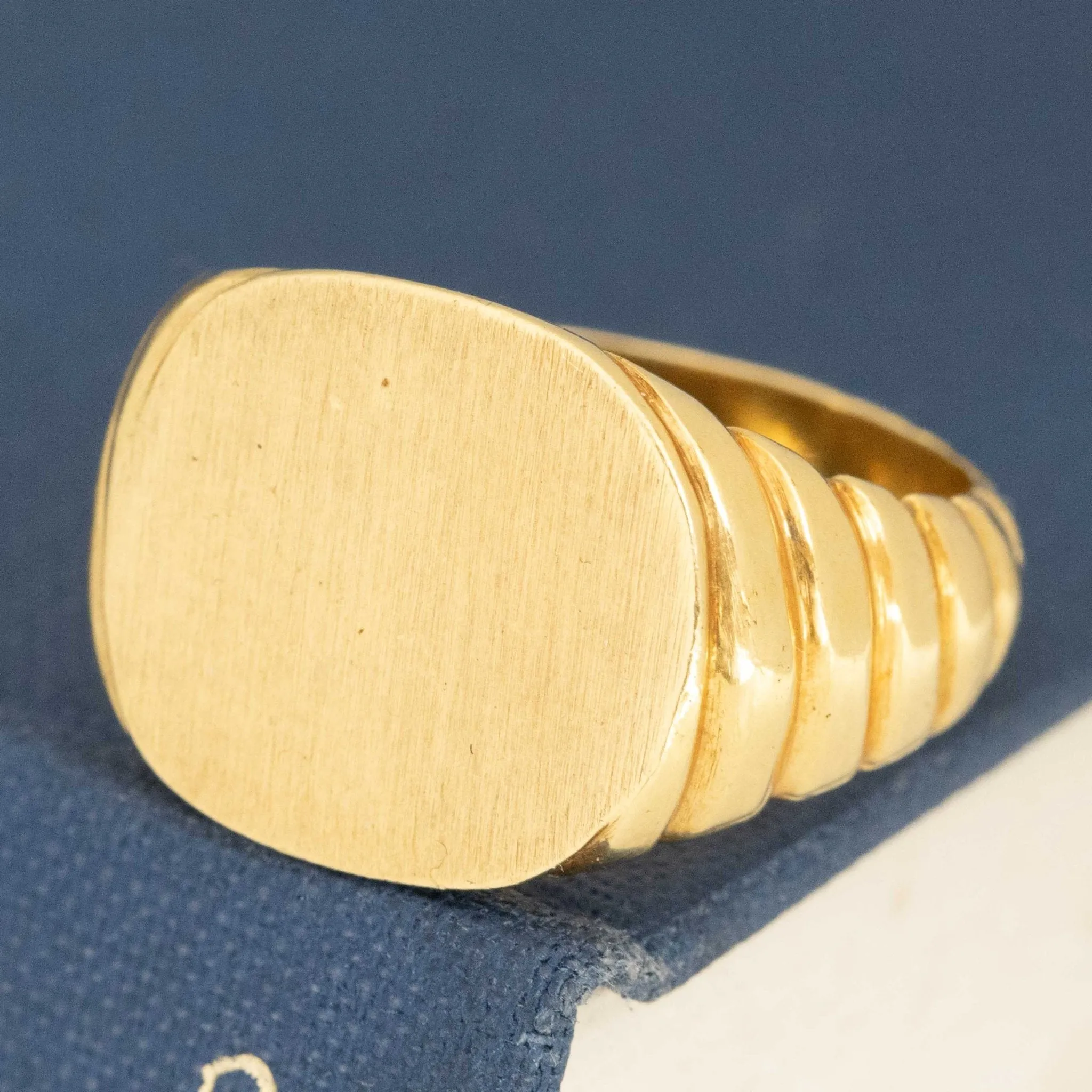 Vintage Fluted Signet Ring