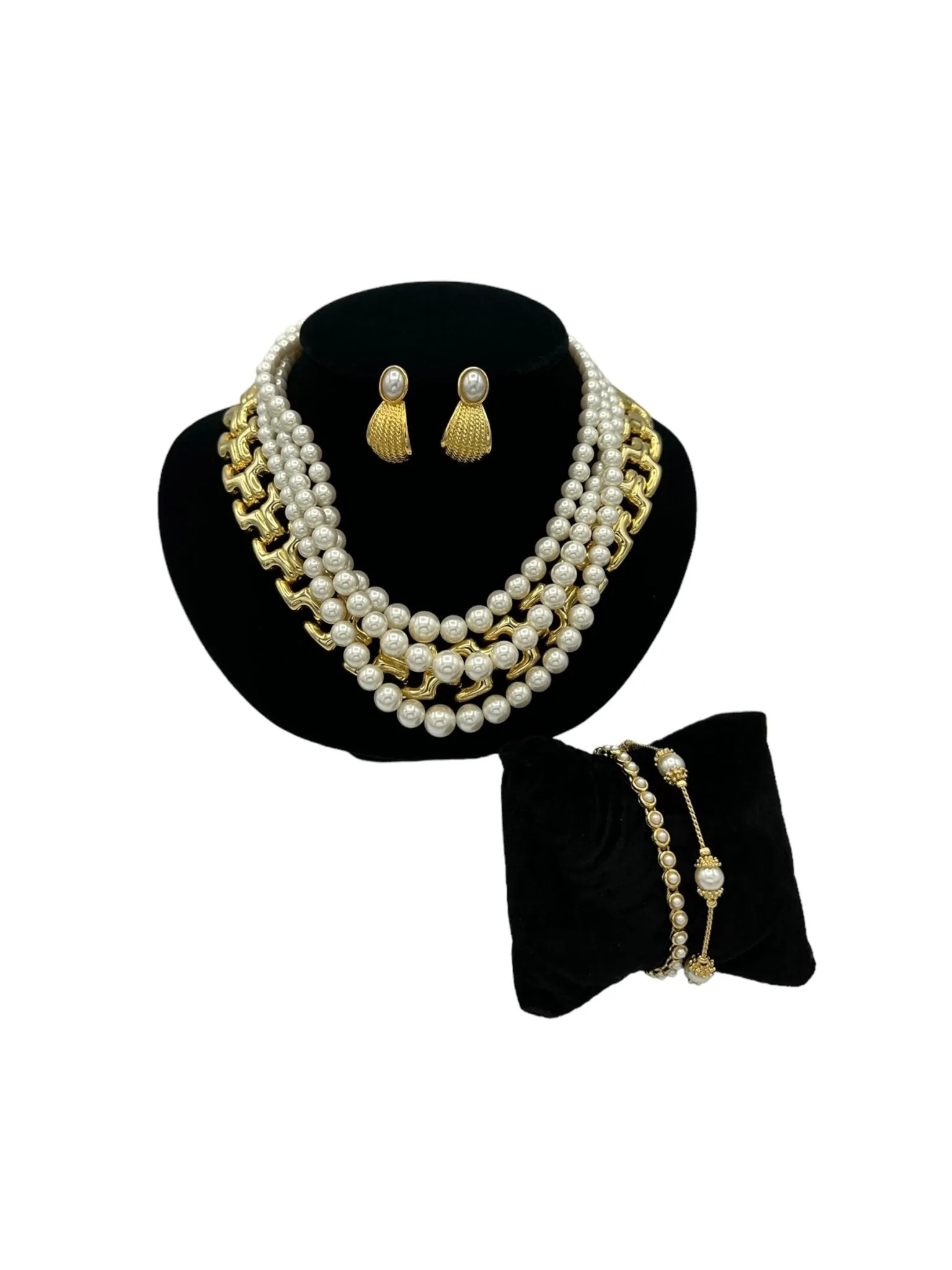 Vintage Pearls & Gold Chain Vintage Jewelry Curated Collection